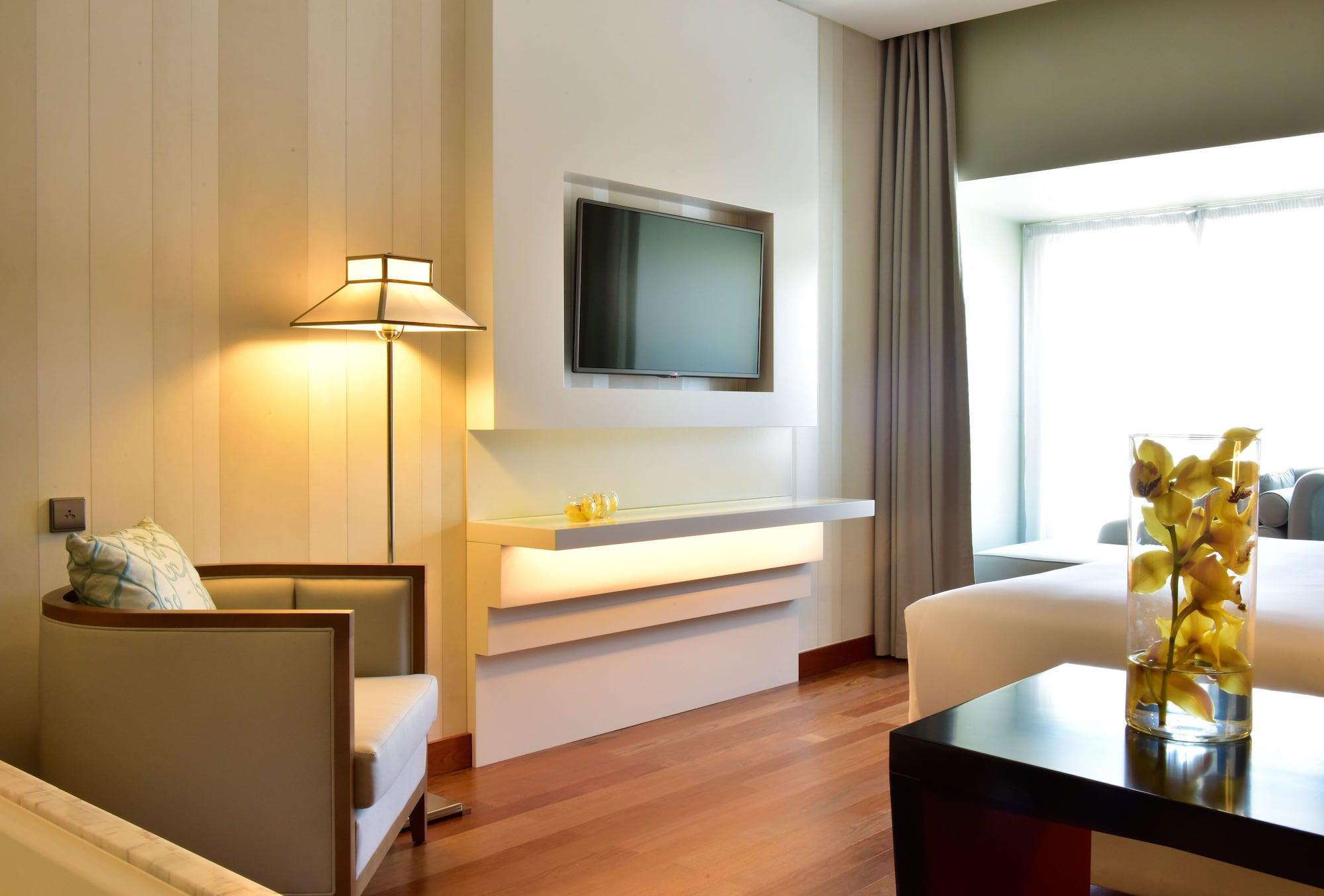 Pousada De Lisboa - Small Luxury Hotels Of The World Kültér fotó A room at the hotel