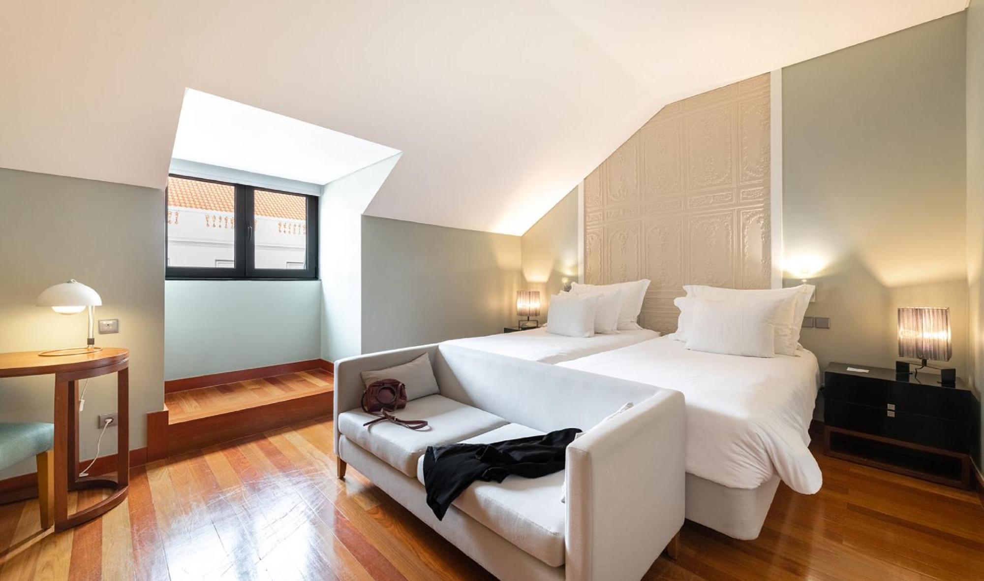 Pousada De Lisboa - Small Luxury Hotels Of The World Kültér fotó A room at the hotel